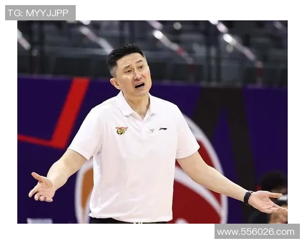 杜锋：从球场到教练席的蜕变与执教理念解析